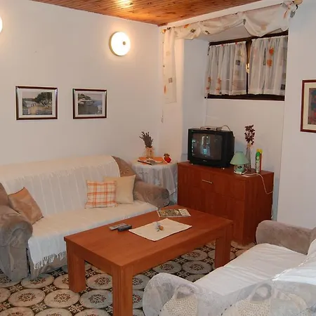 Janjina Kuca Tribunj (Sibenik-Knin)